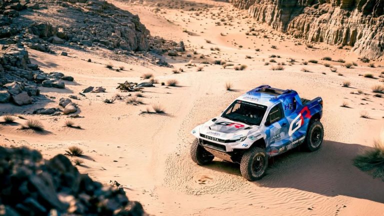 Αυτό είναι το Toyota GR Hilux του Dakar με κυψέλες υδρογόνου! Αυτό είναι το Toyota GR Hilux του Dakar με κυψέλες υδρογόνου!