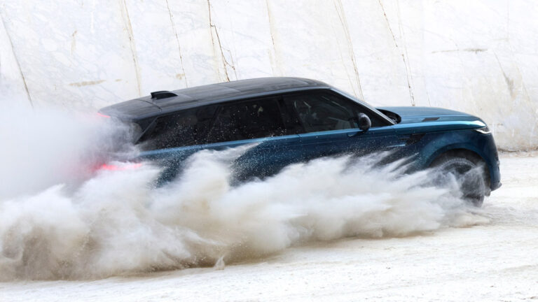 Επίσημο: Αυτό είναι το νέο ηλεκτρικό Range Rover Sport