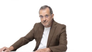 Ο Παύλος Τσίμας κάνει πρεμιέρα στο MEGA! |