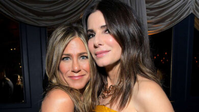 Sandra Bullock: «Έχασα τα μαλλιά μου δύο φορές από το στρες» – Η βοήθεια της Aniston