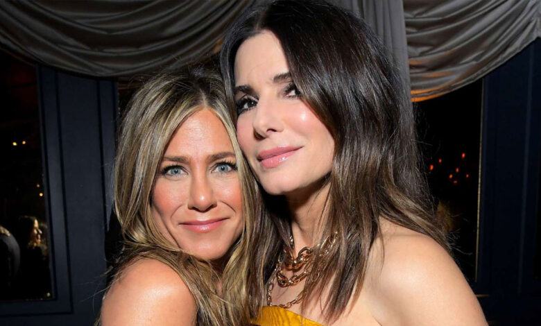 Sandra Bullock: «Έχασα τα μαλλιά μου δύο φορές από το στρες» – Η βοήθεια της Aniston