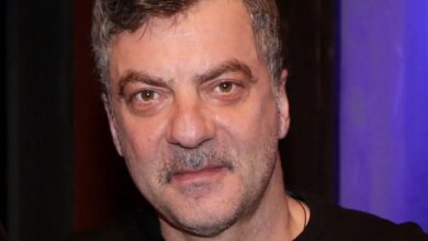 Στάθης Μαντζώρος: «Έχει συνέλθει 13 μήνες μετά το βαρύ εγκεφαλικό, αναγνωρίζει, κινεί χέρια», είπε ο Μιχάλης Αεράκης