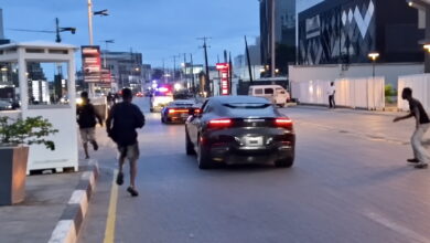 Είδε μια Bugatti Chiron, τρελάθηκε από τη χαρά του και… σαβουριάστηκε [video]