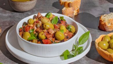 Καπονάτα με τόνο και πράσινες ελιές