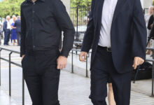 Αλεξία Κληρονόμου-Νίκος Παπανδρέου: Στην κηδεία της Μαργαρίτας Παπανδρέου με τα δύο τους παιδιά
