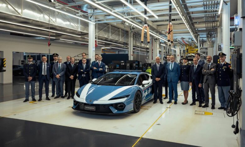Η Lamborghini Temerario φόρεσε στολή και σώζει ζωές [video]