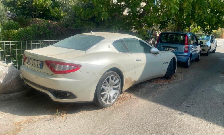 Ποιος εγκατέλειψε έτσι μια Maserati GranTurismo;