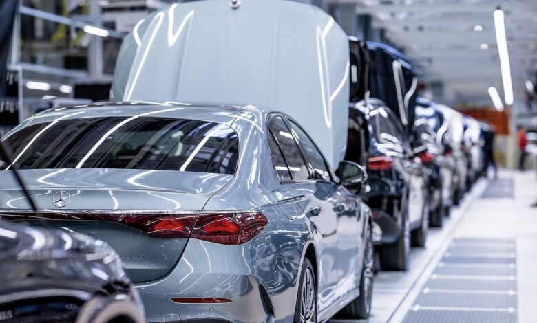 Mercedes-Benz: Στο τραπέζι το κλείσιμο δύο εργοστασίων στη Γερμανία