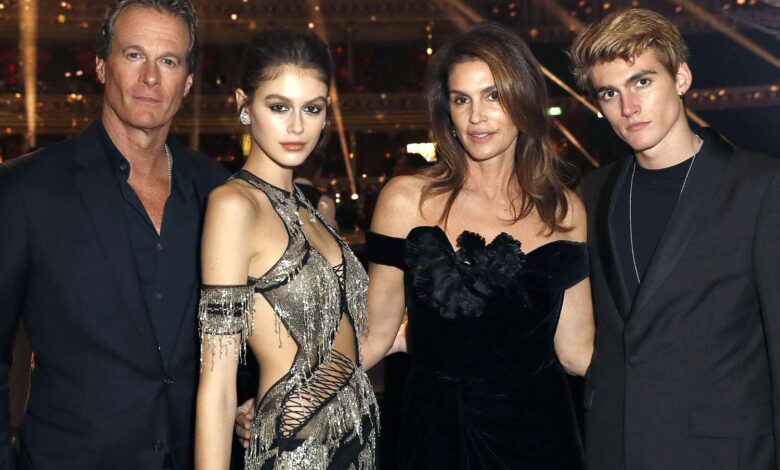 Cindy Crawford: Αποτεφρώθηκε η σορός του 27χρονου γιου της, Presley Gerber