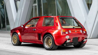 V8 Ferrari και μόλις 3 μέτρα: Το πιο τρελό hot hatch επιστρέφει