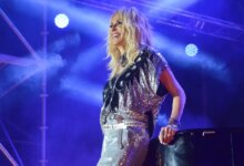 Η Άννα Βίσση δημοσίευσε βίντεο με το νέο της τραγούδι «Όχι γιατί», όπου χορεύει τσιφτετέλι
