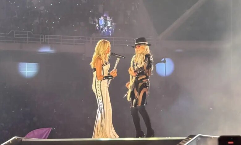 Η Άννα Βίσση και η Orianthi ξεσήκωσαν το ΟΑΚΑ: «Είμαι πολύ χαρούμενη που είναι μαζί μας γιατί είναι γυναίκα και ροκού»