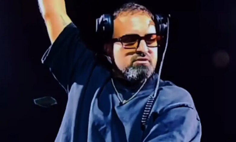Ο Ρώσος dj που έγινε viral με τραγούδια του Γιώργου Μαζωνάκη τον αποχαιρετά: «Θα φροντίσω η μουσική μας να ζει για πάντα»