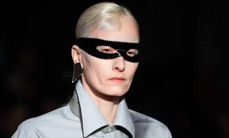 Η Julie Kegels κέρδισε στο Παρίσι το Βραβείο «LVMH» για Νέους Σχεδιαστές Μόδας 2026