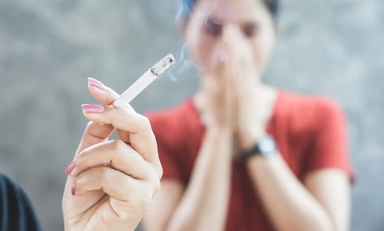Παθητικοί καπνιστές είναι 3 στους 10 Έλληνες Παθητικοί καπνιστές είναι 3 στους 10 Έλληνες