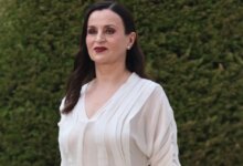 Καρυοφυλλιά Καραμπέτη: «Για κάθε γυναίκα που βιάζεται, κακοποιείται ή δολοφονείται είναι σαν υφίσταμαι το ίδιο κι εγώ»