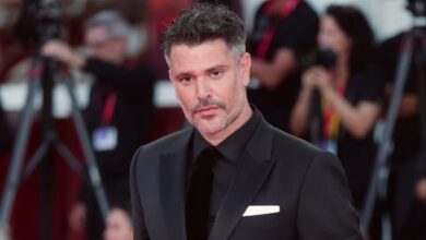 Μιχάλης Λεβεντογιάννης: Στο Φεστιβάλ Βενετίας με total black look – Κέρδισε τις εντυπώσεις