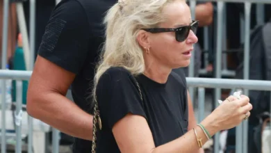 Μαρία Μπεκατώρου: Ο λόγος που σπάραξε στην κηδεία του Μαζωνάκη – Το «δώρο» του τραγουδιστή στην παρουσιάστρια