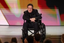 Emmy: Ο Μάικλ Τζ. Φοξ συγκίνησε παραλαμβάνοντας το βραβείο του σε αμαξίδιο