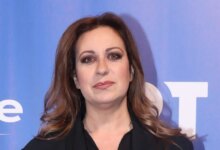 Η Ευαγγελία Μουμούρη για τον θάνατο του πατέρα της: «Ήταν μια κανονική ημέρα και ξαφνικά όλα χάθηκαν»