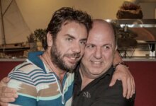 Νίκος Μουρατίδης – Γιώργος Μαζωνάκης: Με Μότσαρτ και ένα μήνυμα το «αντίο» του ραδιοφωνικού παραγωγού