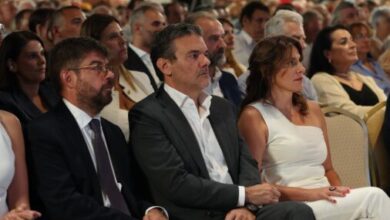 Μπέττυ Μπαζιάνα: Έκλεψε τις εντυπώσεις με την εμφάνισή της στο πλευρό του Αλέξη Τσίπρα στη ΔΕΘ Μπέττυ Μπαζιάνα: Έκλεψε τις εντυπώσεις με την εμφάνισή της στο πλευρό του Αλέξη Τσίπρα στη ΔΕΘ