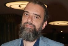 Σωτήρης Τσαφούλιας σε Αφροδίτη Μάνου: Το να προσπαθείς να μειώσεις το πένθος των άλλων είναι αλαζονεία