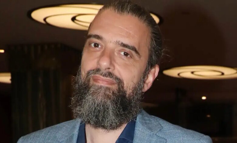 Σωτήρης Τσαφούλιας σε Αφροδίτη Μάνου: Το να προσπαθείς να μειώσεις το πένθος των άλλων είναι αλαζονεία