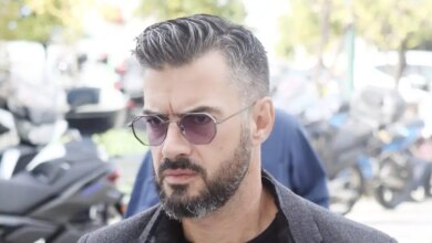 Γιάννης Τσιμιτσέλης: Η μητέρα μου με μεγάλωσε σε δύσκολες συνθήκες με πολύ πόνο και αίμα, είναι ηρωίδα