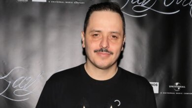Αλέξανδρος Τσουβέλας για Γιώργο Μαζωνάκη: «Με στεναχωρεί που η ζωή έγινε πιο φτηνή στις μέρες μας και δεν υπολογίζεται το ίδιο»