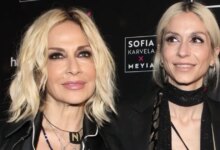 Σοφία Καρβέλα για Άννα Βίσση: «Το να μοιράζομαι εσένα και το θεϊκό σου χάρισμα ήταν μια πρόκληση που έπρεπε να υπομείνω για χρόνια»