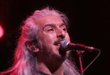 Γιάννης Χαρούλης για Γιώργο Μαζωνάκη: «Μου έδωσε στο φευγιό του ένα μάθημα, καλό παράδεισο, κρίμα»