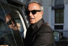 Νίκος Αλιάγας: «Η ωραιότερη φωτογραφία και η πιο σκληρή που έχω βγάλει στη ζωή μου ήταν την ώρα της κηδείας του πατέρα μου»
