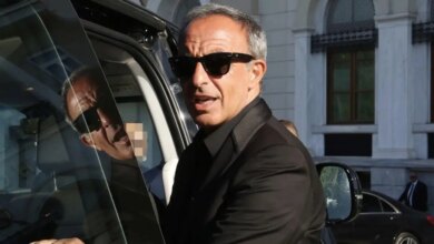 Νίκος Αλιάγας: «Η ωραιότερη φωτογραφία και η πιο σκληρή που έχω βγάλει στη ζωή μου ήταν την ώρα της κηδείας του πατέρα μου»