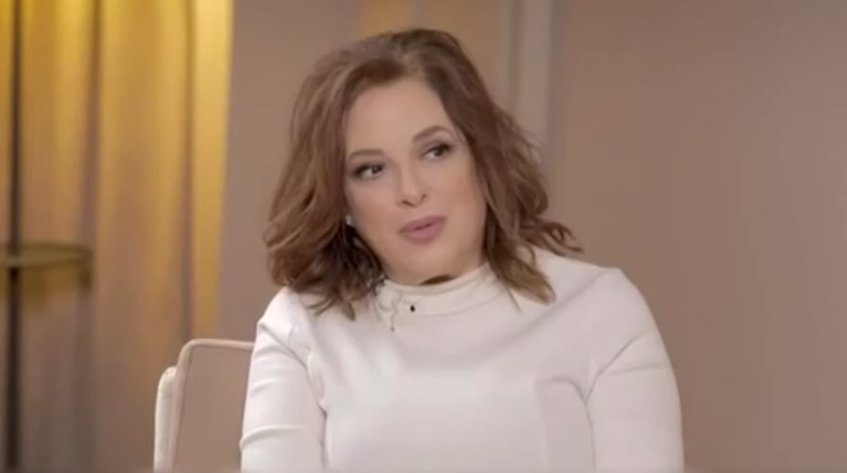“Η χυδαιότητα δεν έχει πάτο”: Το ξέσπασμα της Ελένης Ράντου για την AI… |