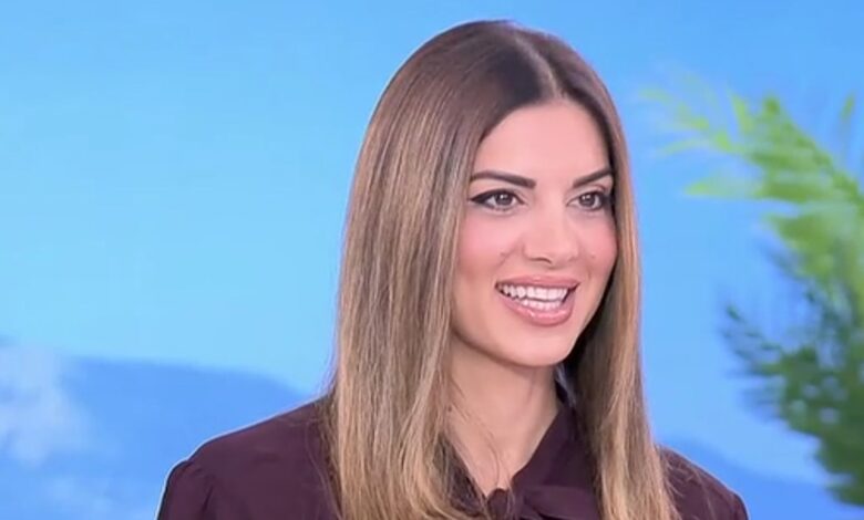Σταματίνα Τσιμτσιλή: “Λίγα με τη Ζήνα. Δε θέλω να με ξαναμπλέξετε” | Σταματίνα Τσιμτσιλή: “Λίγα με τη Ζήνα. Δε θέλω να με ξαναμπλέξετε” |
