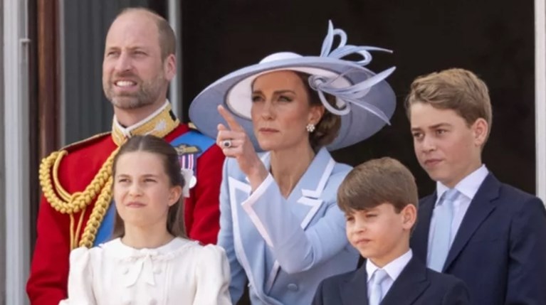 Ούτε η Kate ούτε ο William | Αυτό είναι το πιο δημοφιλές μέλος της… |