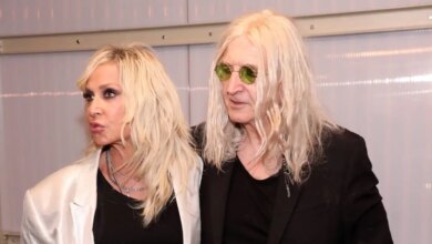 «Πώς υπάρχουν νοήμονες άνθρωποι που λένε ότι την Βίσση την έφτιαξε ο Καρβέλας;», έγραψε ο μάνατζερ Γιάννης Κουτράκης