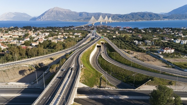 Oλυμπία Οδός: Σε λειτουργία η χιλιομετρική χρέωση και στον Κόμβο Γαστούνης
