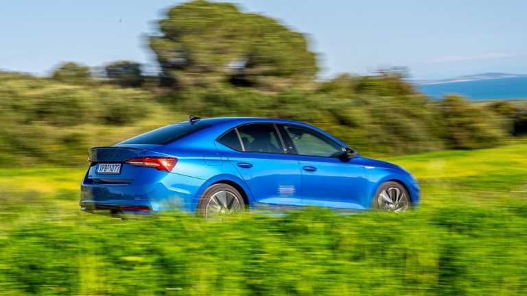 Πότε έρχεται στην Ελλάδα το φουλ υβριδικό Skoda Octavia;