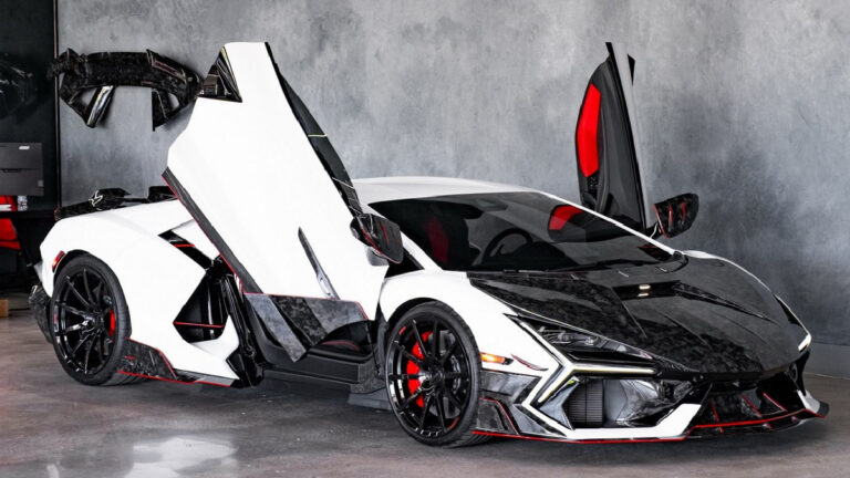 Η Mansory βάζει τη σφραγίδα της στη Lamborghini Revuelto Η Mansory βάζει τη σφραγίδα της στη Lamborghini Revuelto