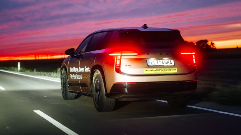 Το Skoda Peaq διένυσε 936 χιλιόμετρα χωρίς επαναφόρτιση