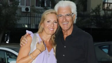 Έλενα Μακρή Λυμπέρη: «Εκπλήρωσα την τελευταία επιθυμία του άντρα μου, ήθελε να σκορπιστεί στη Ρήνεια και τη Δήλο»