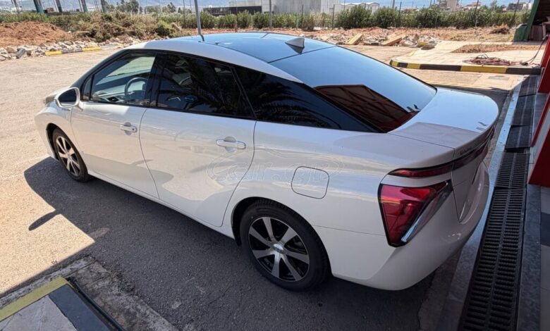 Toyota Mirai υδρογόνου πωλείται μεταχειρισμένο στην Ελλάδα Toyota Mirai υδρογόνου πωλείται μεταχειρισμένο στην Ελλάδα