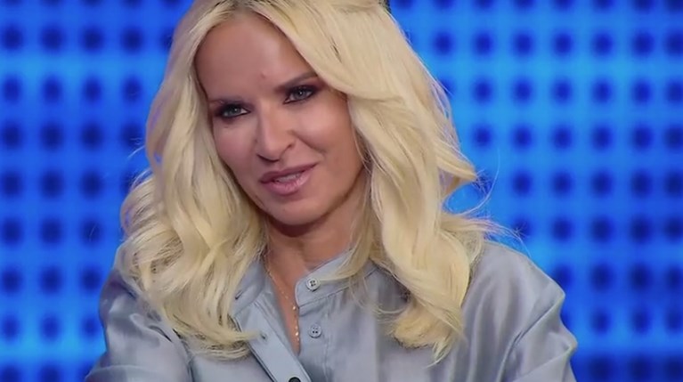Μαρία Μπεκατώρου: Συγκινήθηκε στο “The Chase” με διαγωνιζόμενη που ταξίδεψε… |