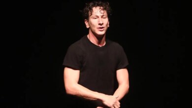 Μιχάλης Σαράντης: «Στο σπίτι μου έκαναν κουμάντο η γιαγιά και η μαμά μου»