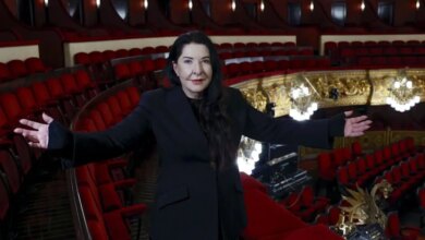 Μαρίνα Αμπράμοβιτς: Η ζωή της μέσα από προσωπικές ιστορίες και σκίτσα στο βιβλίο «Long Life, Short Stories»