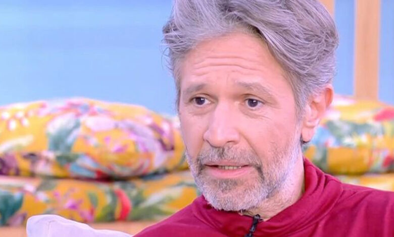 Αιμίλιος Χειλάκης: «Δεν είσαι ποτέ αυτό που λένε οι άλλοι»