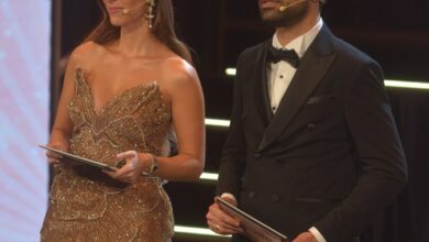 Σιμώνη Χριστοδούλου: Η λαμπερή και αποκαλυπτική εμφάνισή της σε βραβεία για τις γυναίκες – Στην παρουσίαση ο Αντρέας Γεωργίου