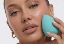 Beauty blender: Πώς να απλώσεις το foundation χωρίς γραμμές